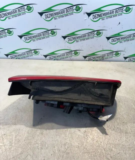 Lampa / Tripla stop stanga pe hayon Renault Laguna 2002