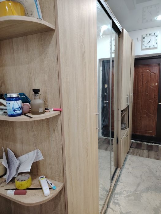 Шкаф в прихожая в коридор