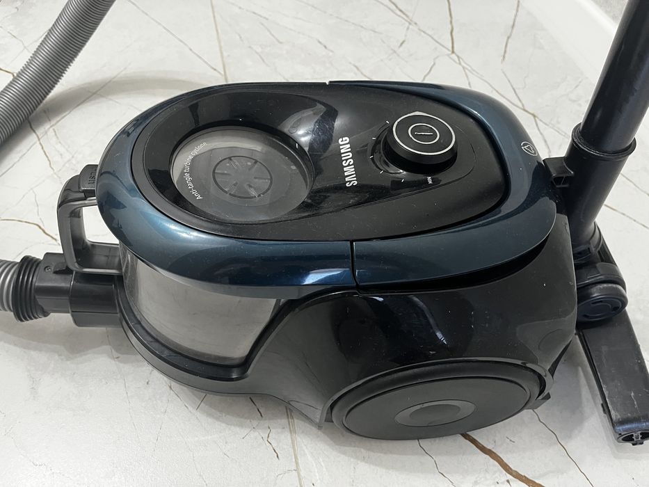 Продам пылесос на запчасти