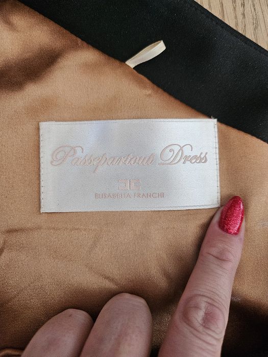 Оргинални рокли рокли на Еlisabetta F. & Karen Millen