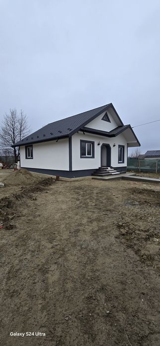 Vând Casă in comuna Voinești