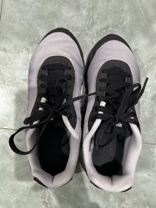 Маратонки Nike 36,5