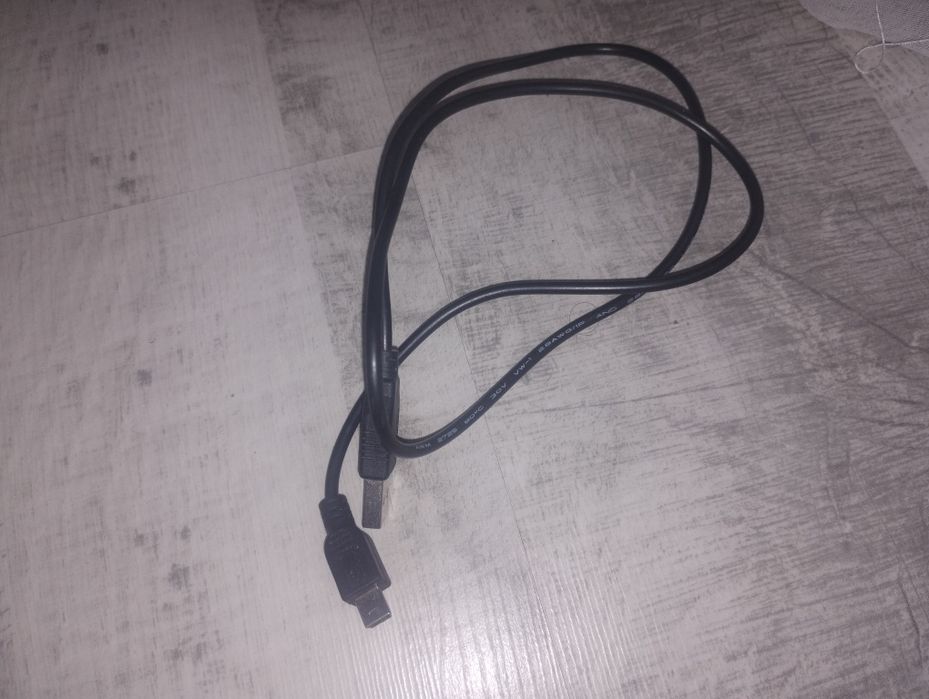 PS 3, o maneta  cu încărcător!