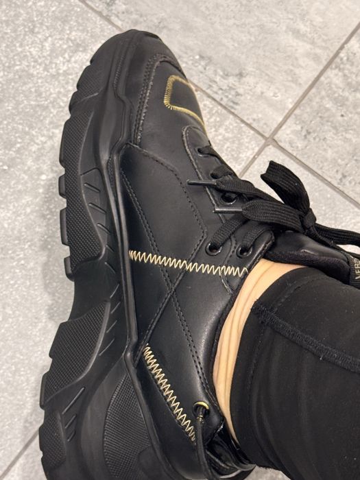 Adidasi Versace Couture impecabili