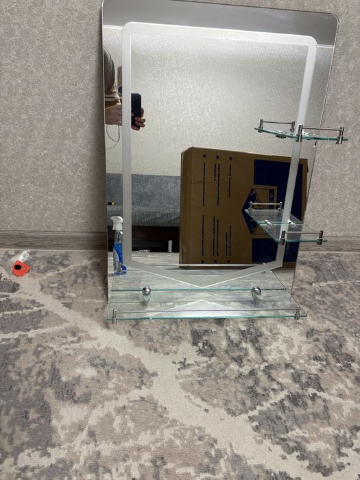 Продам раковину с тумбой