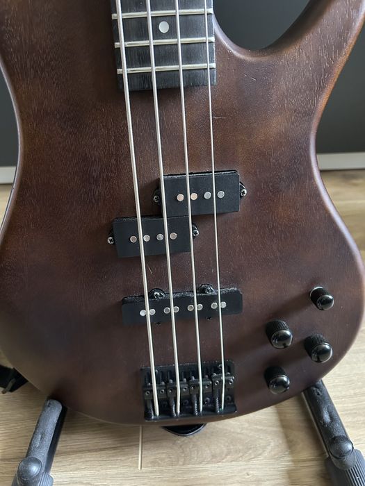 бас гитара IBANEZ GIO GSR200B