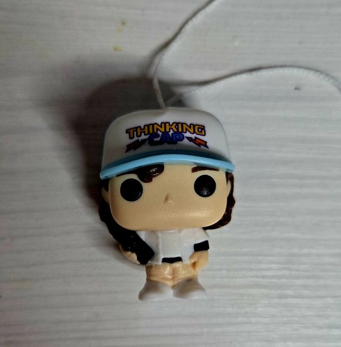 Фигурка Дастина из Очень странных дел—скидка