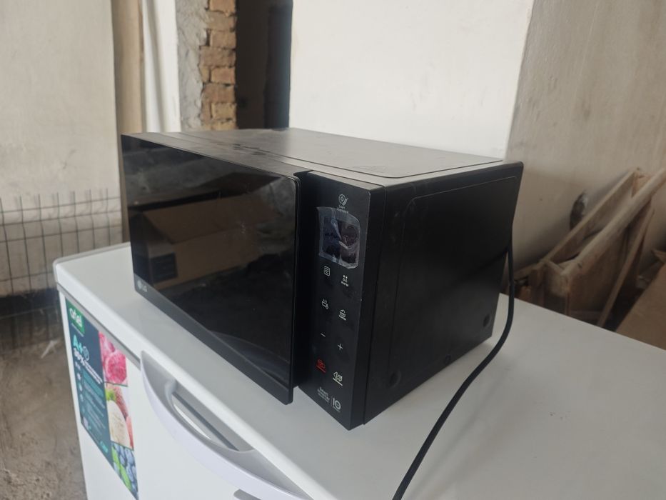 Маразилник  artel  330 литрли микровалновка  LG