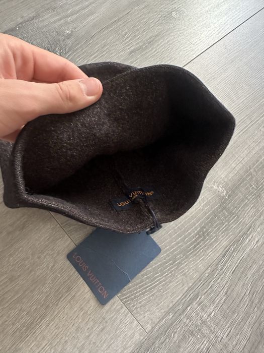 Caciula Louis Vuitton