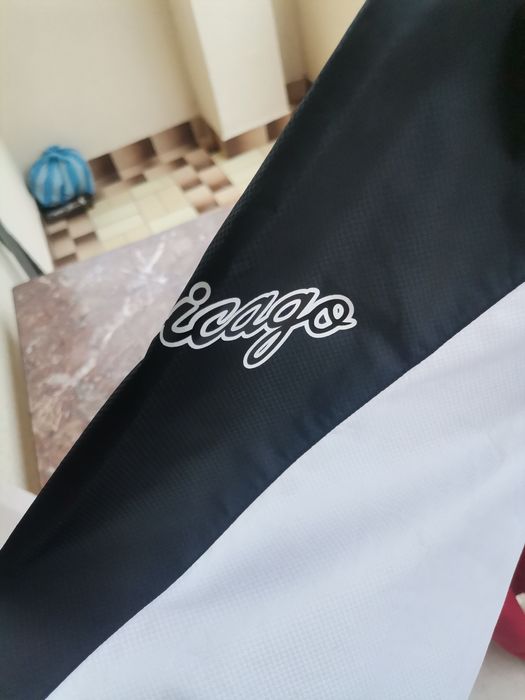 Спортно яке тип ветровка на Chicago Bulls