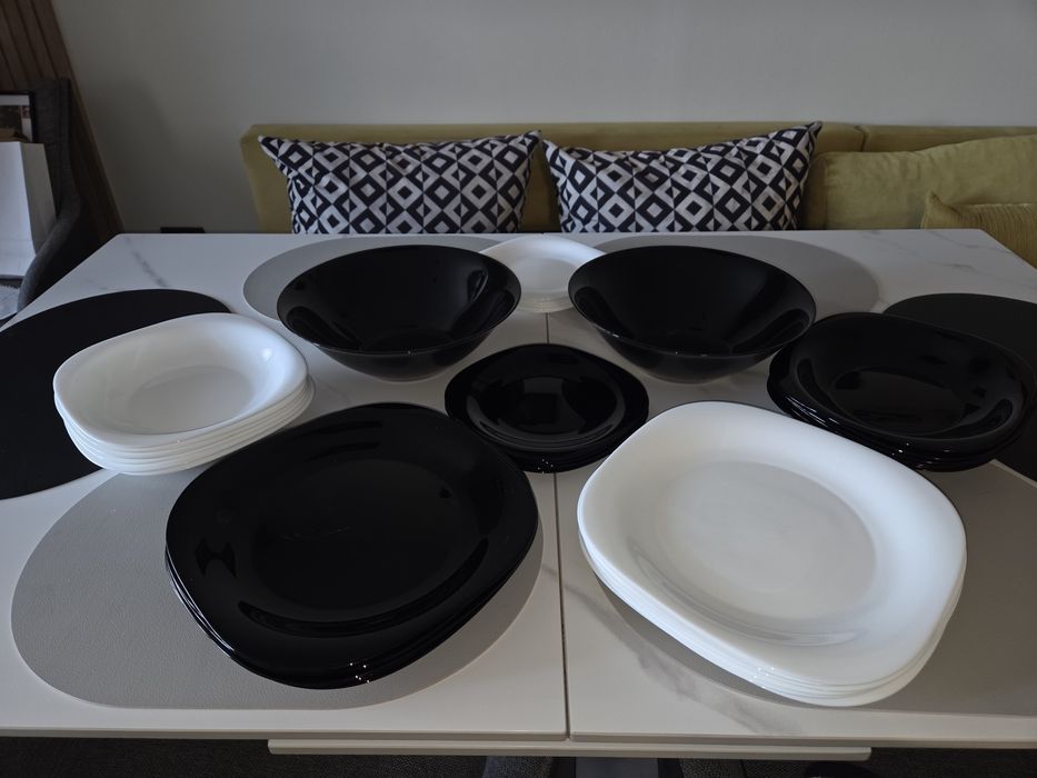 Сервиз за хранене 36 части и две големи купи