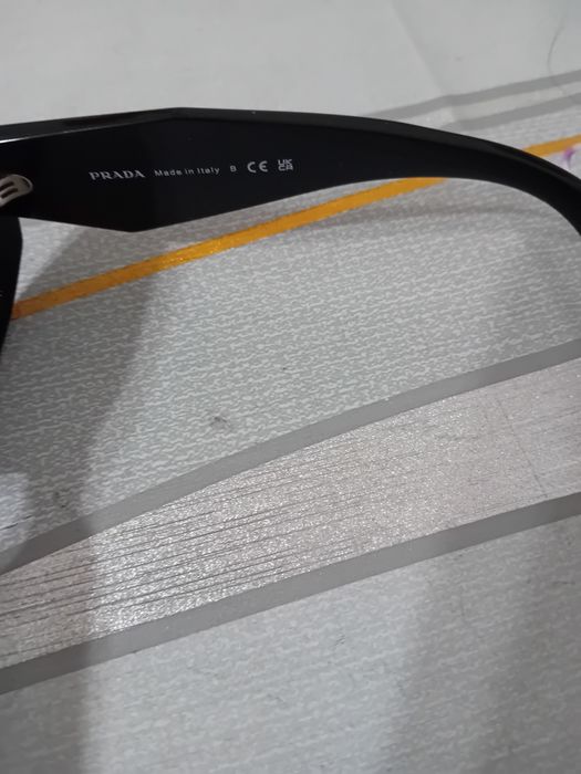 Ochelari de soare  prada