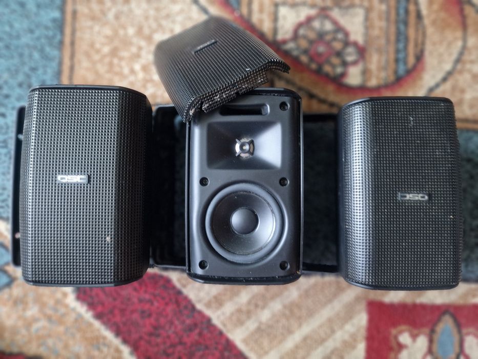 Boxe QSC AD‐S32T Pasive Difuzor 30W / Woofer 3"