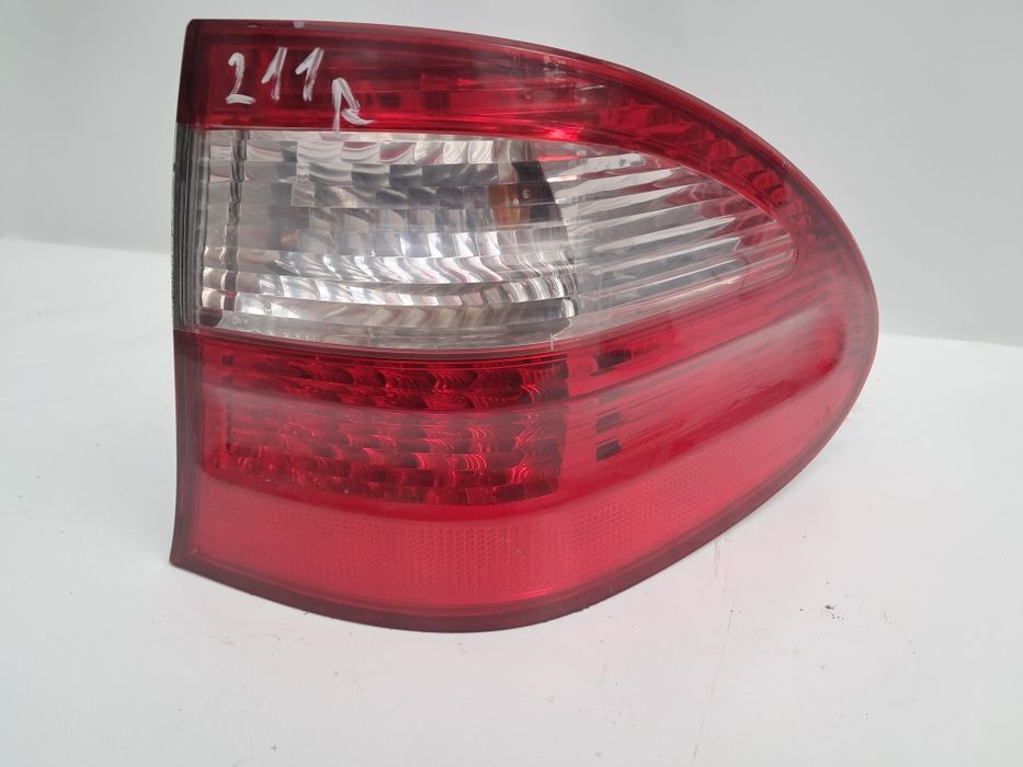 Стоп десен комби Mercedes W211