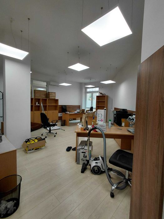 Офис в Судентски град