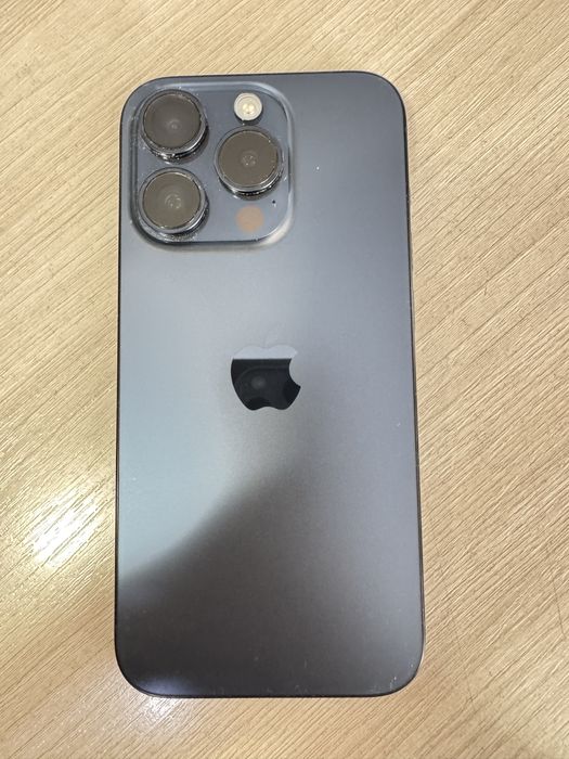 Iphone 15 Pro телефон