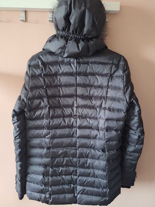 Дамско яке с пух