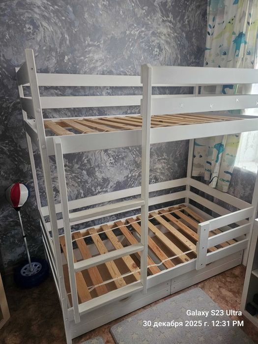 Двух ярусная кровать