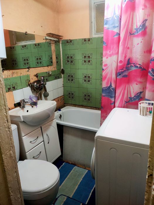 Сдам 3х комн кв.за 70тыс+ком.услуги.