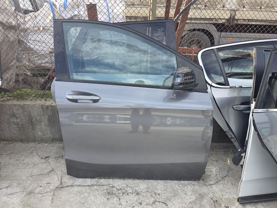 Предна дясна врата оборудвана мерцедес В класа 2014г.