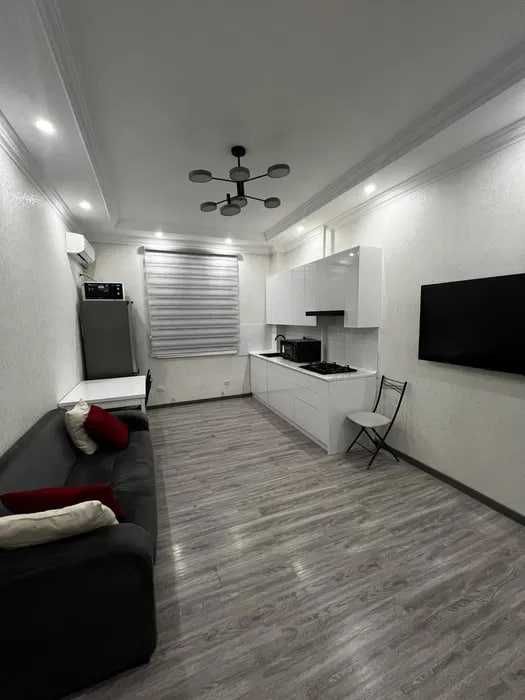 R1 Сдаётся квартира 1/2/5 на Метро БИЙ ор-р Максим Горький