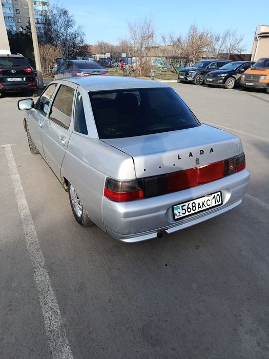 Продам авто ваз 2110