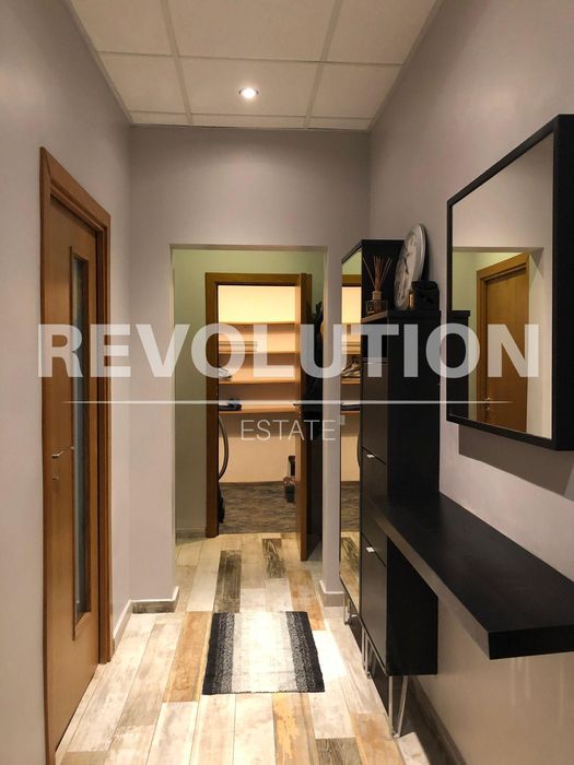 Тристаен апартамент  в гр.Варна, Левски!