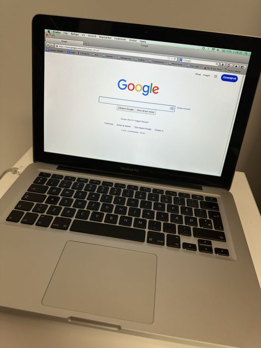 MacBook Pro 13” •2GB RAM •120GB •incarcator original