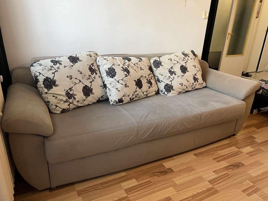 Canapea gri-crem 190 cm in stare foarte buna