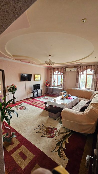 3 хоналик дом сотилади