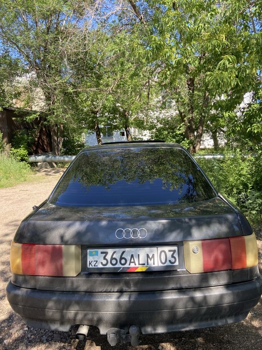 Ауди 89Б3 в хоршем состоянии