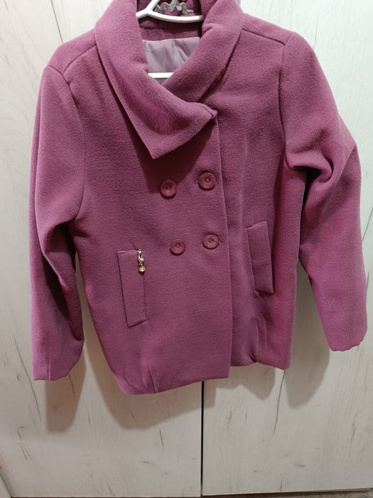 Продам детские вещи.