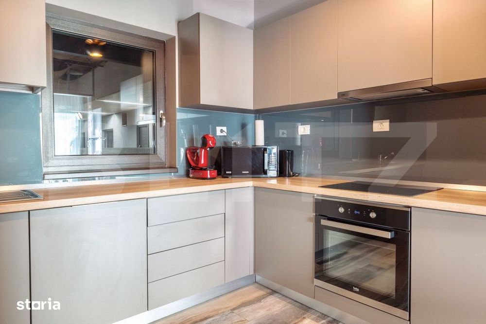 Apartament cu 3 camere, 80 mp, 2 bai, terasa 11 mp, zona Centrala