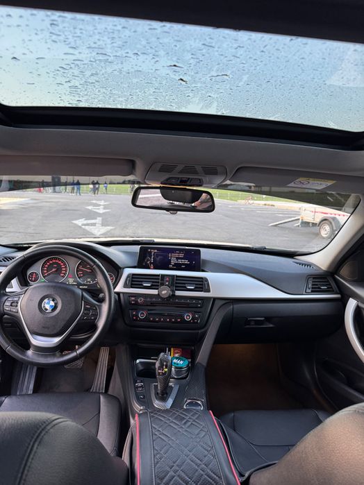 Vand sau schimb BMW f31 320d. 2013. Luna a 7-a.