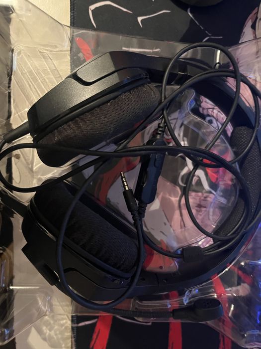 Продам игровые наушники HYPER X