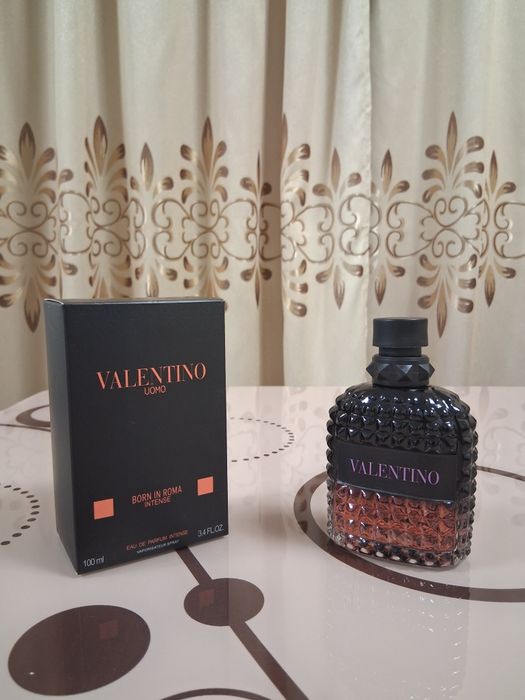 Valentino Born in roma intense