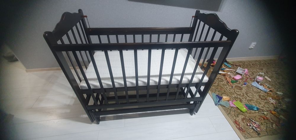 Детская кроватка