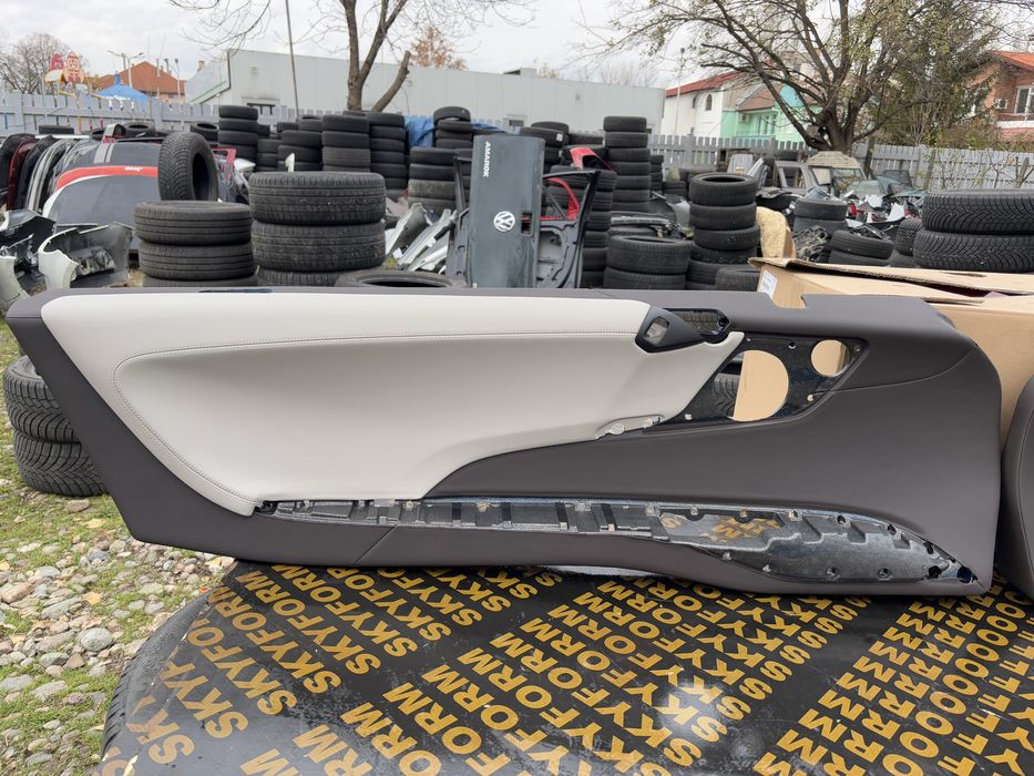 Кора за врата БМВ И8/BMW I8