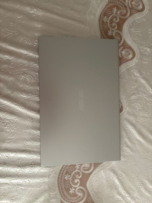 Продается офисный ноутбук asus vivobook