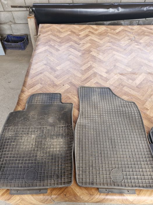 Резиновые полики Camry 30