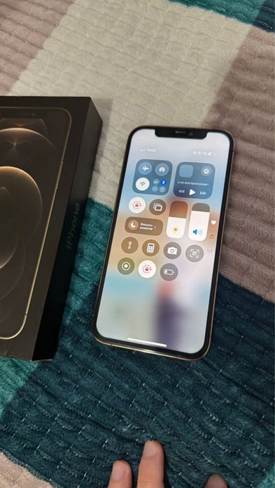 iphone 12 pro.
