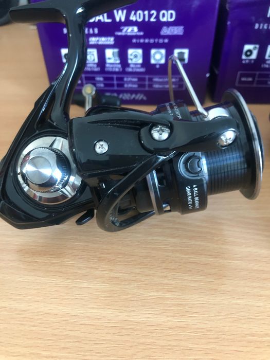 Vand mulinete daiwa regal 4012 qd