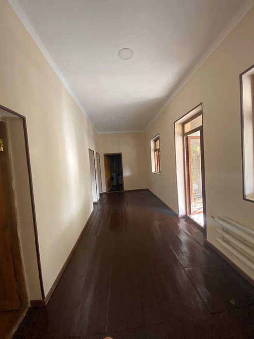 Продаётся готовый участок 6 соток, 4 комнаты. Ориентир Автостанция ТТЗ