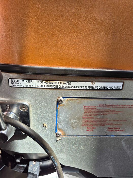 Планетарен миксер,Тестомесачка с голям капацитет