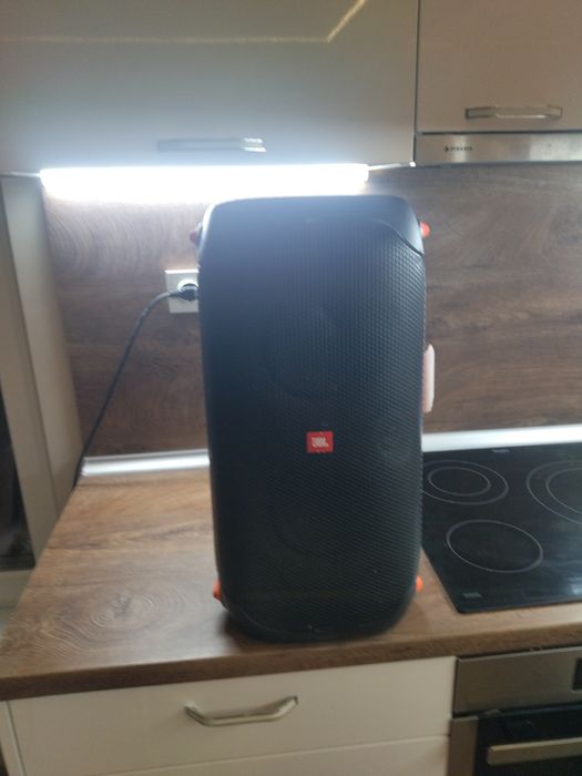JBL Колона 110  със дълбок бас!
