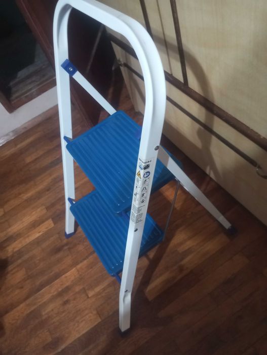 Продавам Стълбичка с 2 стъпала - почти нова