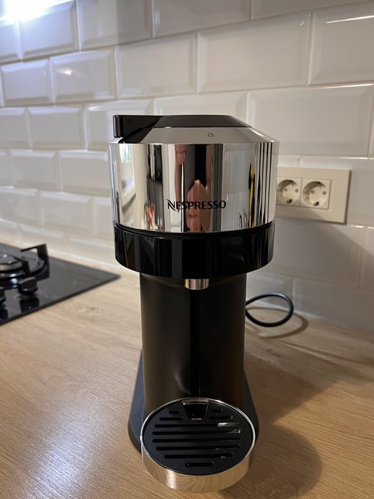 Espressor Vertuo Next C Dark Chrome Deluxe