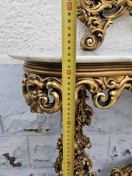 Продавам Конзола