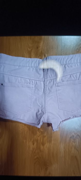 Pantaloni scurți damă