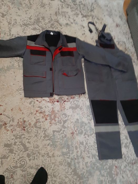 Продается спец. одежда новая 52 - 54